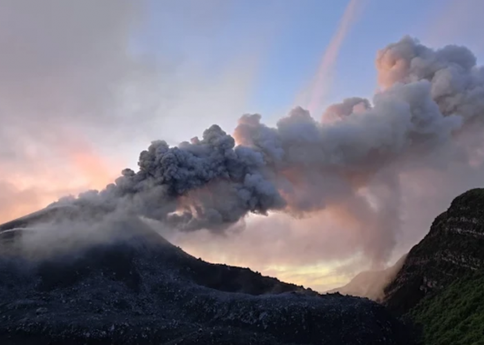 Daftar Gunung Api yang Sedang Erupsi Pekan Ini, Anak Krakatau hingga Gunung Ibu