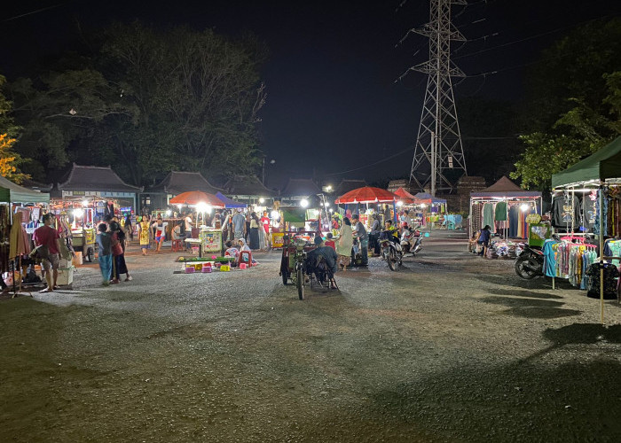 Pasar Malam di Area Goa Sunyaragi Kembali Dibuka
