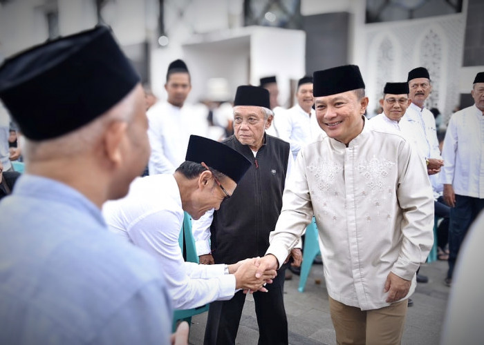 Gerakan Bersih-Bersih Masjid, DKM Terbaik Dijadwalkan Umroh