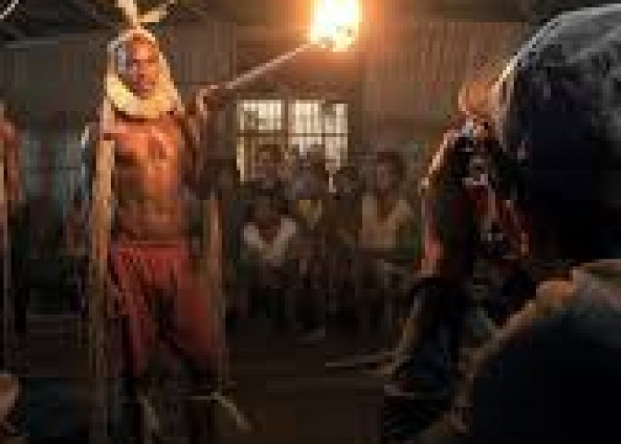 Penjelasan Ending: Film Pesta Babi Tentang Apa dan Apa Maksud Pesan Terakhirnya?
