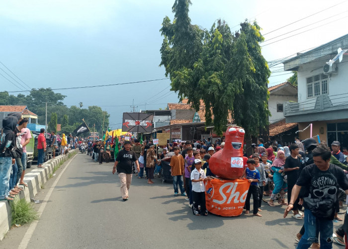 Sedekah Bumi dan Nadran Pesta Laut Meriahkan Desa Kalisapu Kabupaten Cirebon