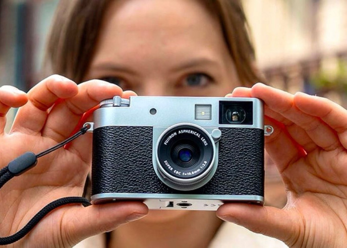 Review Fujifilm X-Half 2025, Kamera Digital Bergaya Analog yang Estetik