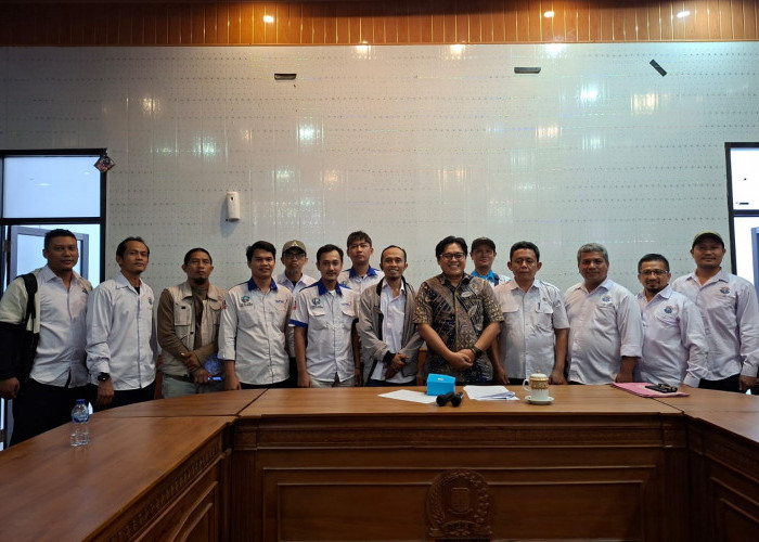 DPRD Kabupaten Cirebon Terima Audiensi Aliansi Buruh Terkait PBJT Makanan dan Minuman