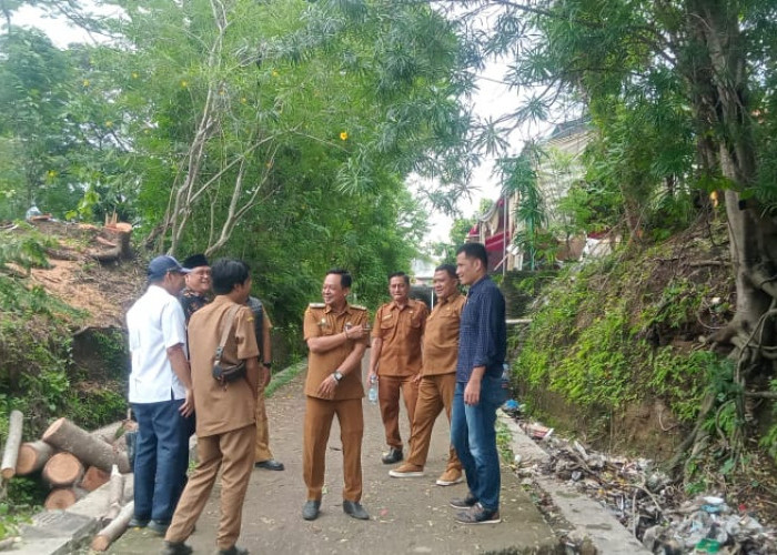 BBWS Cimanuk-Cisanggarung Realisasikan Jalan Alternatif di Dua Desa di Kecamatan Mundu