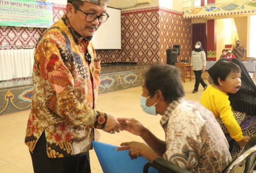 Pemkab Cirebon Bantu Warga Disabilitas Berat