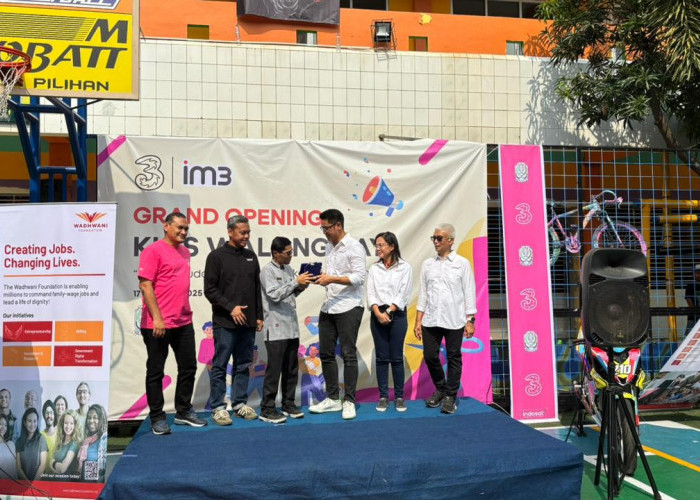 Kolaborasi Indosat dan SMK Walang Jaya Lahirkan Model Pembelajaran Berbasis Praktik Lewat Inisiatif Kios 