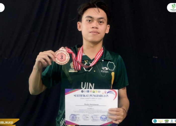 Rezky Kurniawan, Mahasiswa HES UIN Siber Cirebon Raih Juara 3 Nasional di Pancasakti Open IV 2026