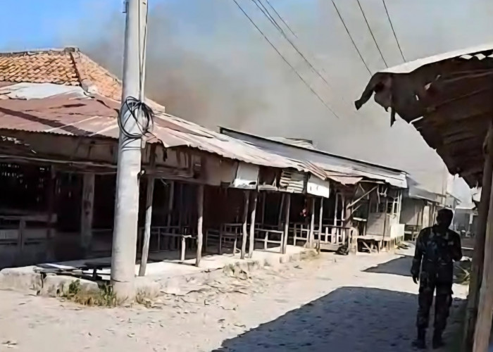 35 Los Pasar Tegalgubug Ludes Terbakar, Dugaan Korsleting Listrik Jadi Pemicu
