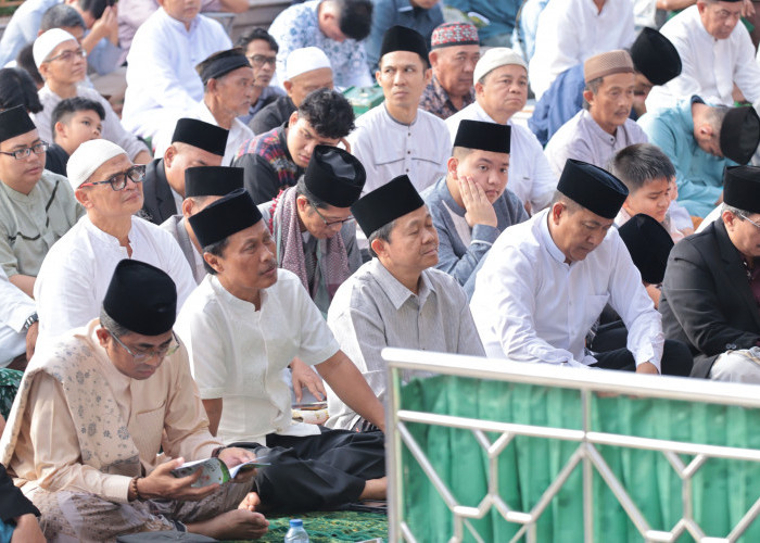 Ribuan Jamaah Padati Masjid At-Taqwa Cirebon Saat Salat Idul Fitri 1447 H, Walikota Ikut Hadir dan Beri Pesan