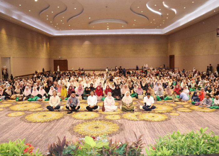 200 Anak Yatim dan Dhuafa Rasakan Hangatnya Kebersamaan Ramadan dengan Walikota dan Ketua TP PKK Kota Cirebon