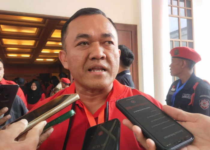 Fraksi PDI Perjuangan Dikerahkan Bantu Warga Terdampak Banjir