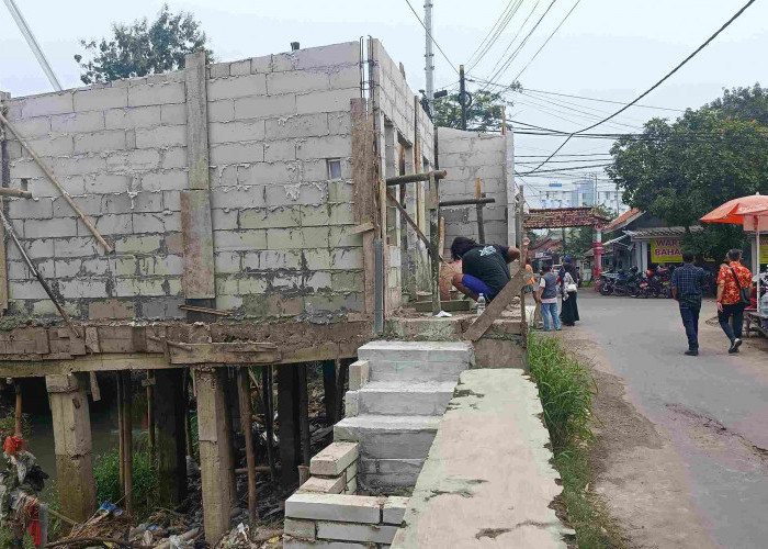 Komisi I Semprot Warga yang Bangun Bangli Permanen di Kedung Pane, Minta Satpol PP Turun