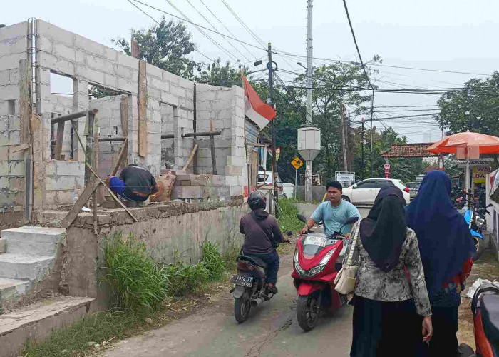 Satpol PP Bakal Tindak Pemilik Bangli Permanen di Sungai Kedung Pane