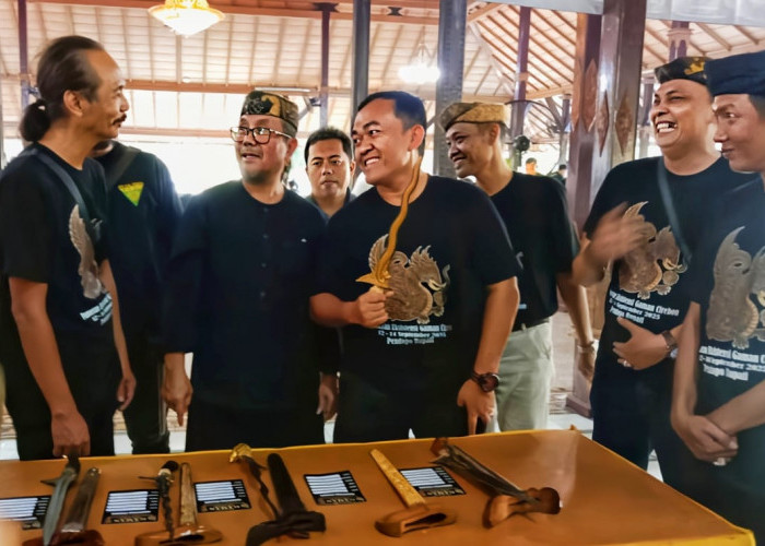 Keris Senilai Rp 2 Miliar Dipamerkan di Cirebon