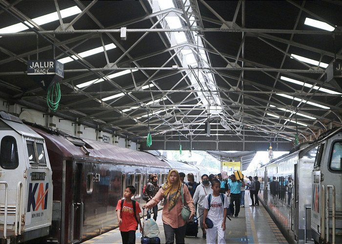 Cuma Keluarkan Uang untuk Tiket Kereta Api Sebesar 45 Ribu, Bisa ke Cirebon dengan Aman dan Cepat