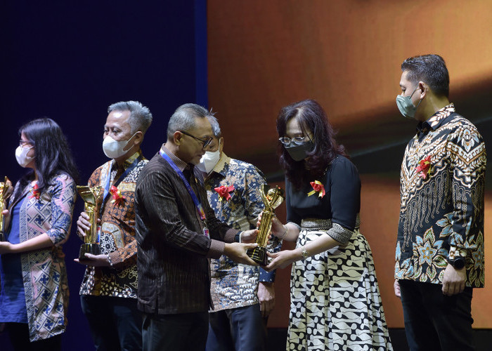 Bio Farma Kembali Meraih Penghargaan PRIMANIYARTA di Ajang Trade Expo Indonesia ke-37