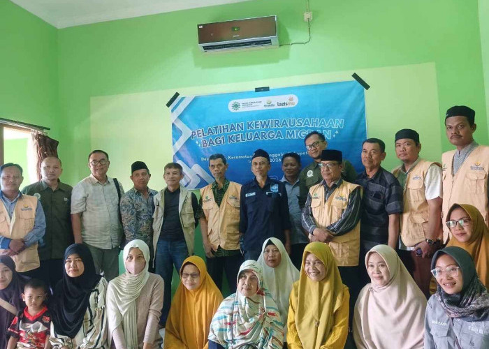 MPM Pimpinan Pusat Muhammadiyah Gelar Pelatihan Produksi Olahan Ikan di Desa Muara