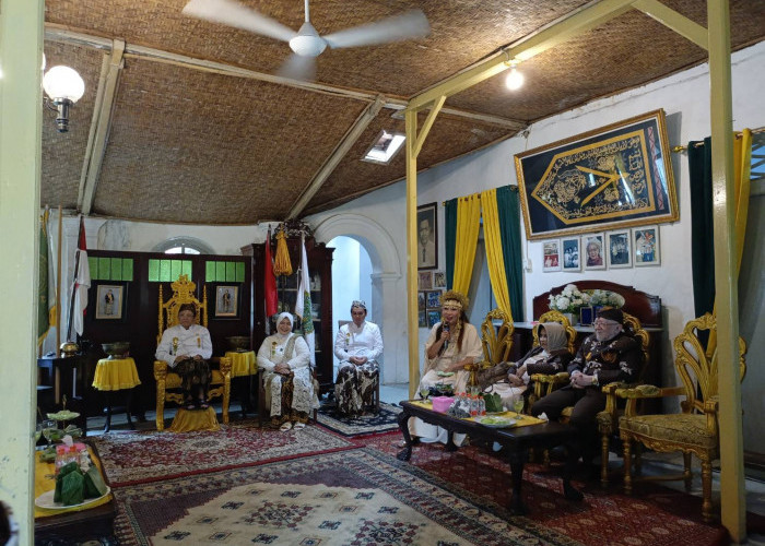 Bawa Misi Kemanusiaan, Maha Putri Mariam Leonor Tawarkan Beasiswa untuk Keluarga Keraton