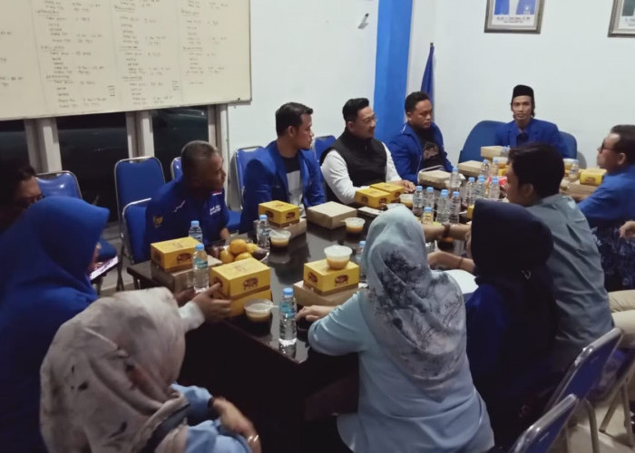 9 Kader PAN Kota Cirebon Ambil Formulir Calon Formatur, Siapa Saja Mereka?