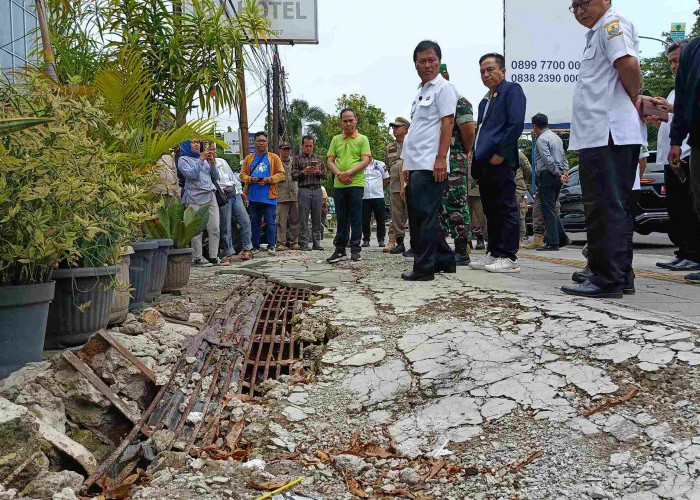 Murka Trotoar Rusak, Edo Semprot Pihak Bank dan Pengelola Hotel di Jalan Wahidin