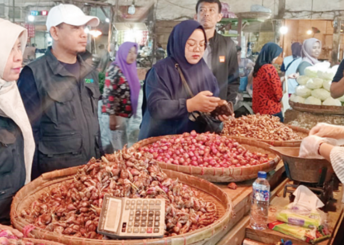 DKPPP Kota Cirebon Temukan Kenaikan Harga Cabai dan Daging Ayam di Pasar Tradisional