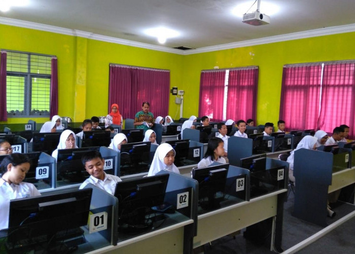 Simulasi TKA SD vs Ujian Sekolah: Apa Perbedaannya dan Mana yang Lebih Sulit?