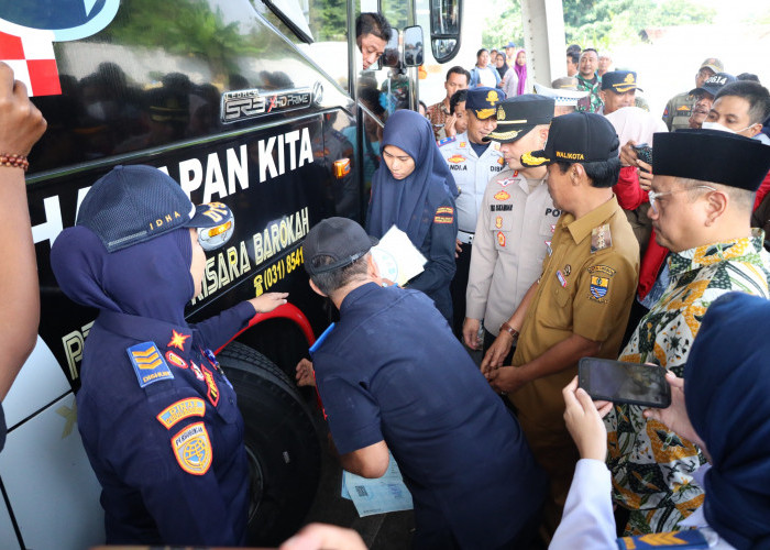 Walikota Monitoring Ramp Check Bus di Terminal Harjamukti