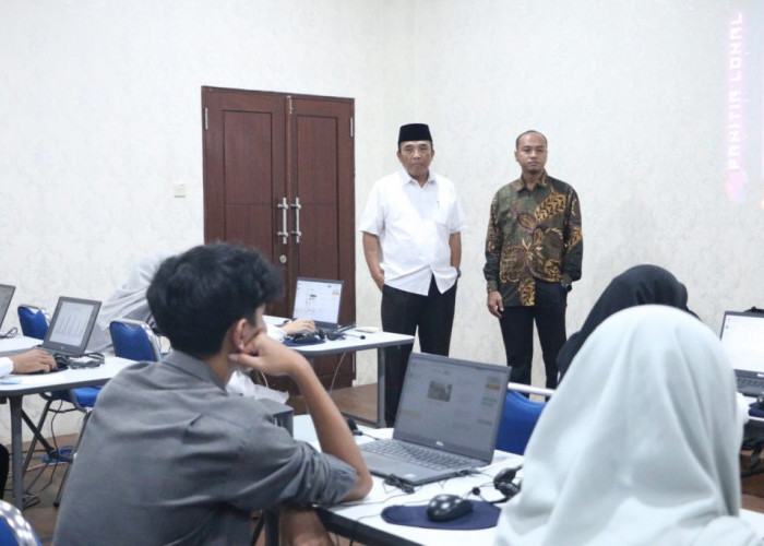 Wakil Rektor dan Dekan Lakukan Monitoring Hari Kedua Pelaksanaan SSE UM-PTKIN 2024