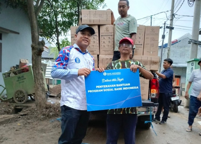 Bank Indonesia Cirebon Kirim Bantuan Pasca Banjir Bandang di Kabupaten Cirebon