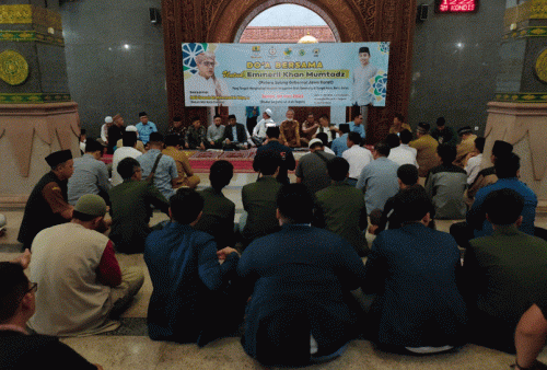 Masyarakat Cirebon Doa Bersama untuk Keselamatan Eril