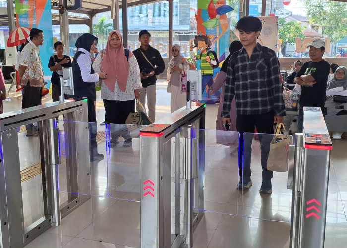 Face Recognition Permudah Proses Boarding di Stasiun Cirebonprujakan, Respon Penumpang Positif