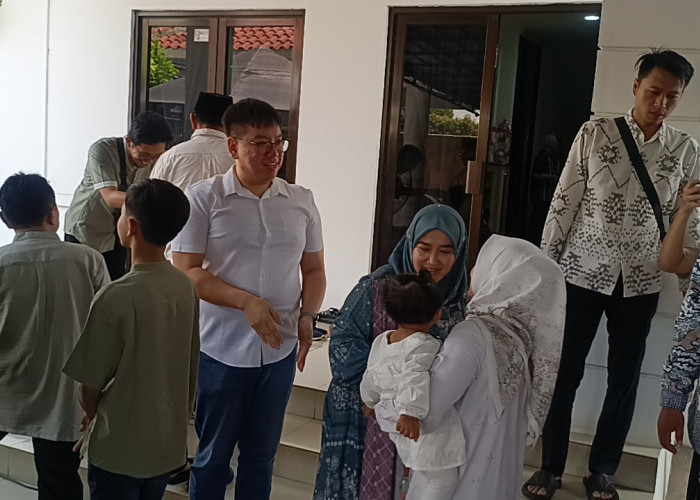 Ratusan Warga Hadiri Open House Wali Kota dan Wakil Wali Kota Cirebon