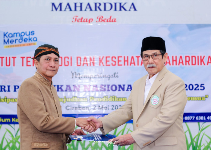 Institut Mahardika Lantik Warek III di Momen Hardiknas