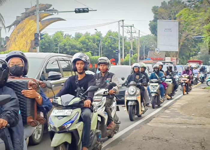 Puncak Arus Balik! Puluhan Ribu Kendaraan Merayap, Waktu Tempuh Kuningan-Cirebon 3 Jam