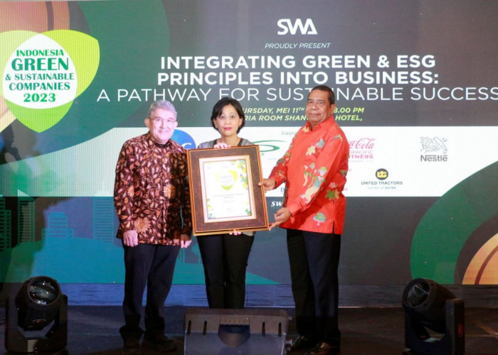 CCEP Indonesia Raih Penghargaan Indonesia Green and Sustainable Companies Award 2023 dari SWA Media Group
