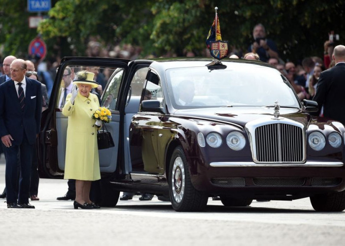 Ratu Elizabeth II Wafat, Ini Mobil Dinas Peninggalannya; Super Mewah, Cuma Diproduksi 2 Unit 
