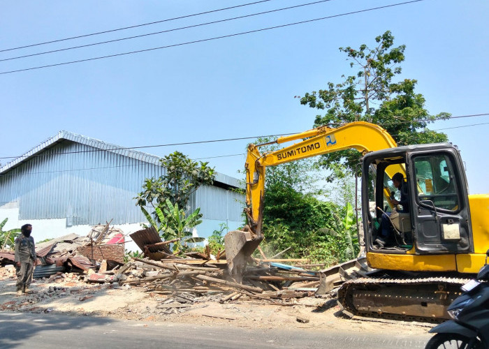 317 Bangli di Jalur Kenanga-Plumbon Ditertibkan