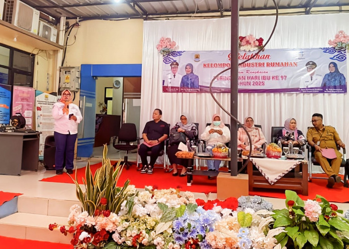 Donat Bermotif Batik, Cara Perempuan Cirebon Merayakan Hari Ibu