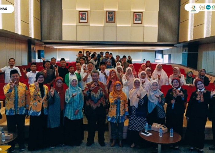Pascasarjana UIN Siber Cirebon Bahas Integrasi AI dan Nilai Islam