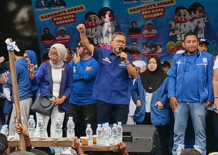Sebelum ke GBK, Zulhas Kampanye di Kota Cirebon