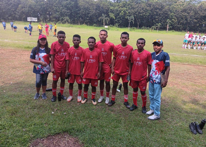 6 Siswa Papua Lolos Seleksi Cirebon United, Ketum SSB Mamary Persembahkan untuk Pemkab Biak Numfor