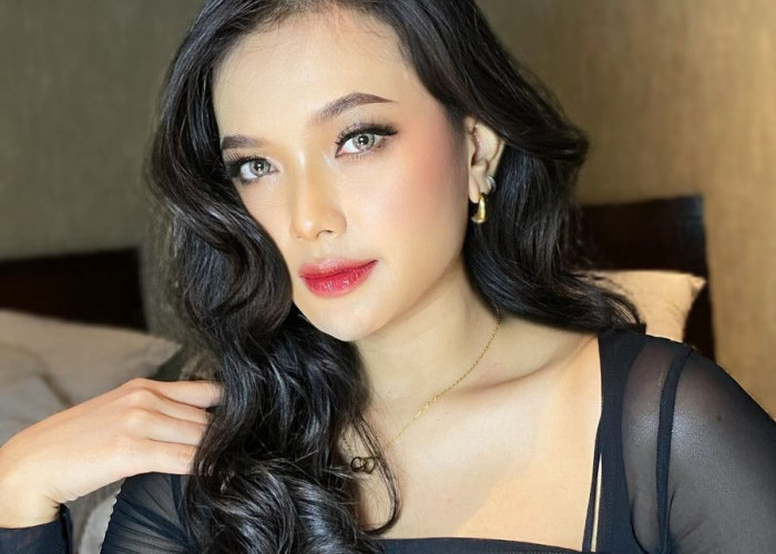 Yuk Mengenal Mozza, Model Cantik dari Cirebon yang Cinta Budaya Daerah