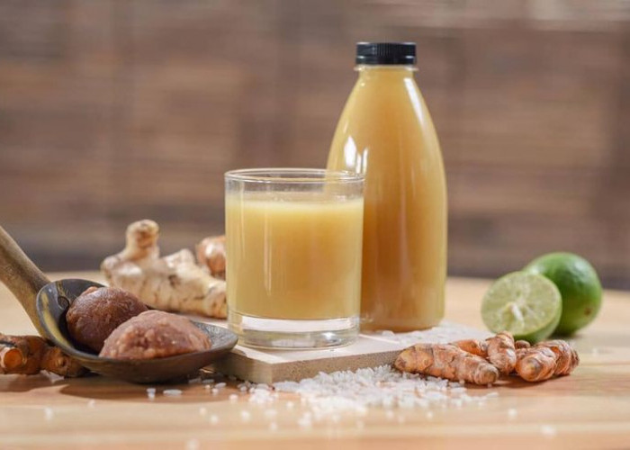 Resep Kunyit Asam Segar Tanpa Pengawet untuk Detox Tubuh Usai Santap Makanan Berlemak