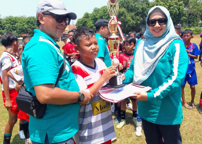 Turnamen Sepak Bola U-12 di Kecamatan Depok Ajang Pembibitan Bakat Anak Usia Sekolah