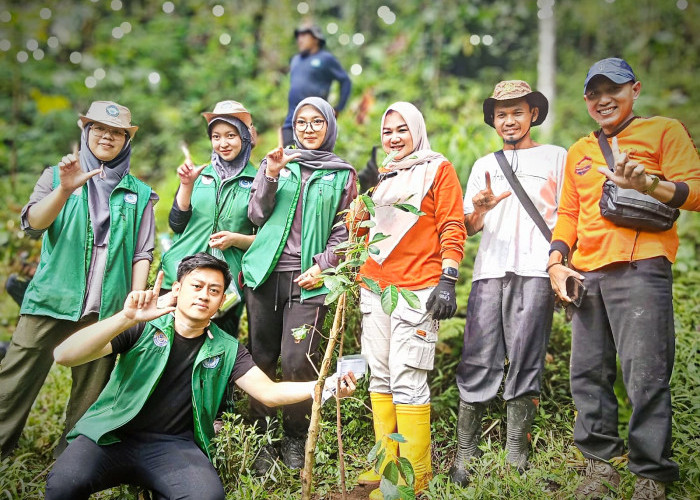 Jaga Mata Air, Mahasiswa UGJ Bergerak Bantu KTH Sapu Jagat 