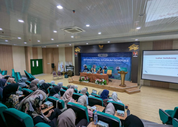 Tadris IPS UIN Siber Cirebon Gelar Studium General Internasional: Dorong Integrasi Teknologi Digital dalam Ilm