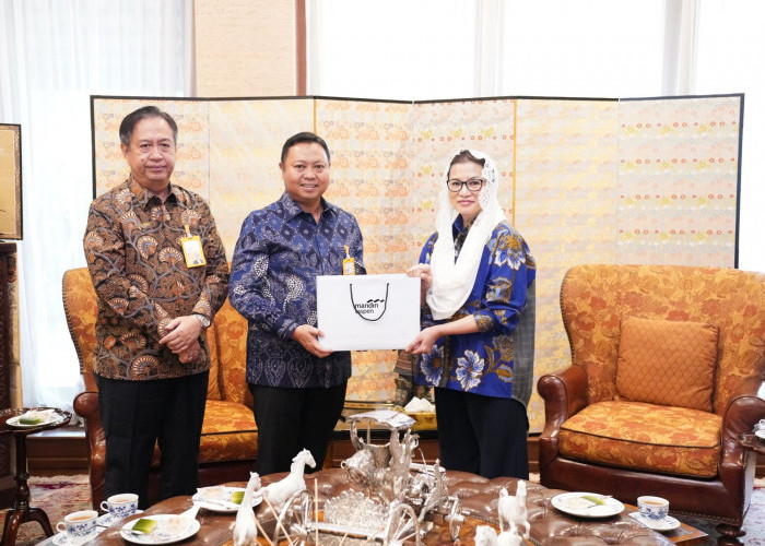 Bank Mandiri Taspen dan PT Taspen Serahkan Santunan kepada Ahli Waris Almarhum Rahmad Gobel