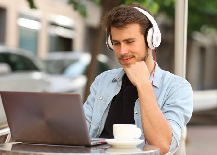 5 Gadget AI Penjernih Suara Terbaik 2025, Solusi Rapat Profesional di Mana Saja