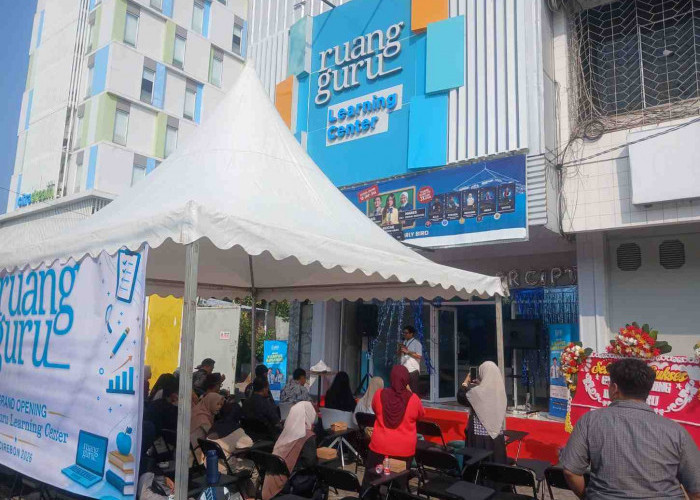 Ruangguru Cirebon Resmikan Learning Center Kedua di Cirebon, Siapkan Siswa Hadapi PTN hingga Studi Luar Negeri