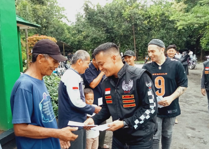 Ratusan Anak Yatim Terima Santunan dari CMC Bersaudara Cirebon di Linggarjati